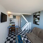 Eco Mezzanine Wifi Stationnement Rue Gratuit Terrasse Dans Jardin רואן