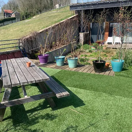 Eco Mezzanine Wifi Piscine Stationnement Gratuit Terrasse Dans Jardin Ruão