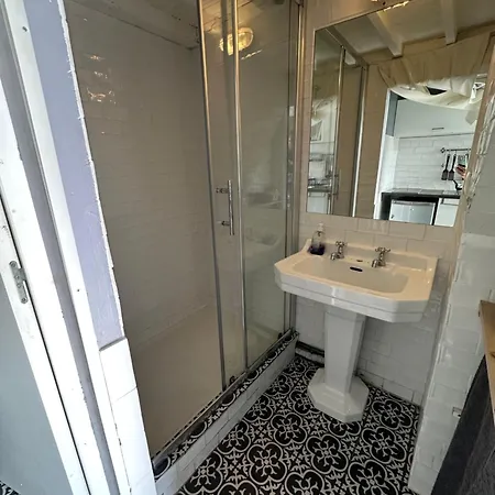Eco Mezzanine Wifi Stationnement Rue Gratuit Terrasse Dans Jardin * Rouen